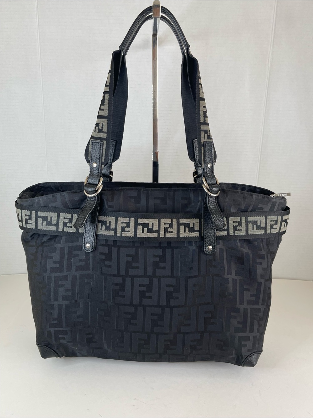 Fendi black Zucca nylon tote bag - Picture 3 of 15